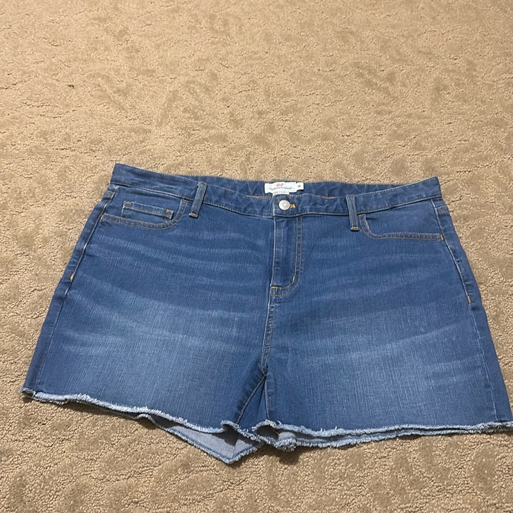 Vineyard Vines women’s Denim Shorts